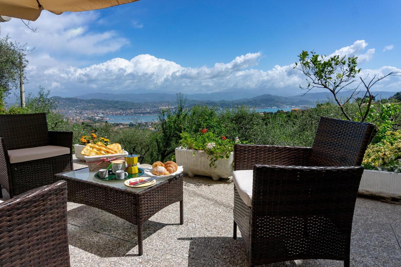 Gli Ulivi Sul Golfo E Le 5 Terre Apartment ลาสเปเซีย ภายนอก รูปภาพ